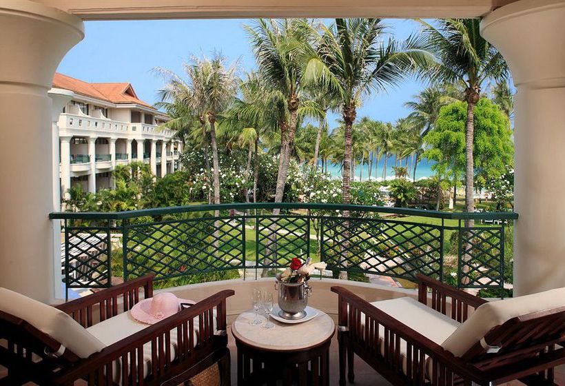 Centara Grand Beach Resort Samui 7