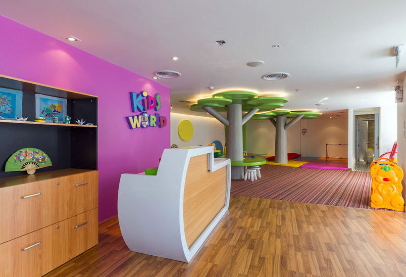 Novotel Resort Karon Beach Phuket 15