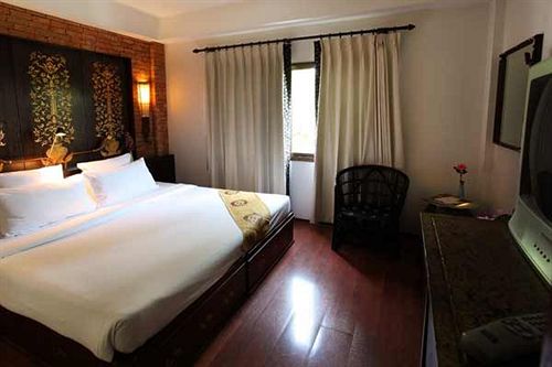 Holiday Garden & Resort 6