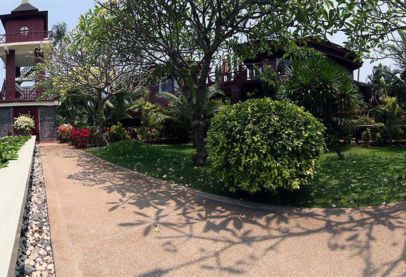 Hotel Imperial Boat House Beach Resort 3