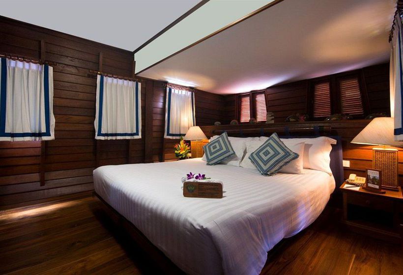 Hotel Imperial Boat House Beach Resort 6