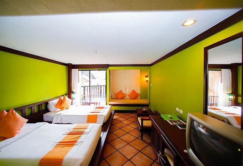 Phuket Island View Hotel 10