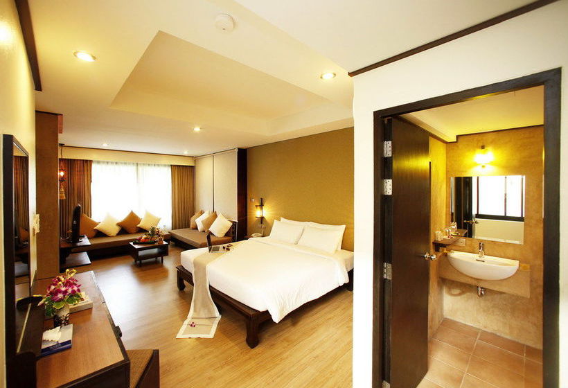 Phuket Island View Hotel 18