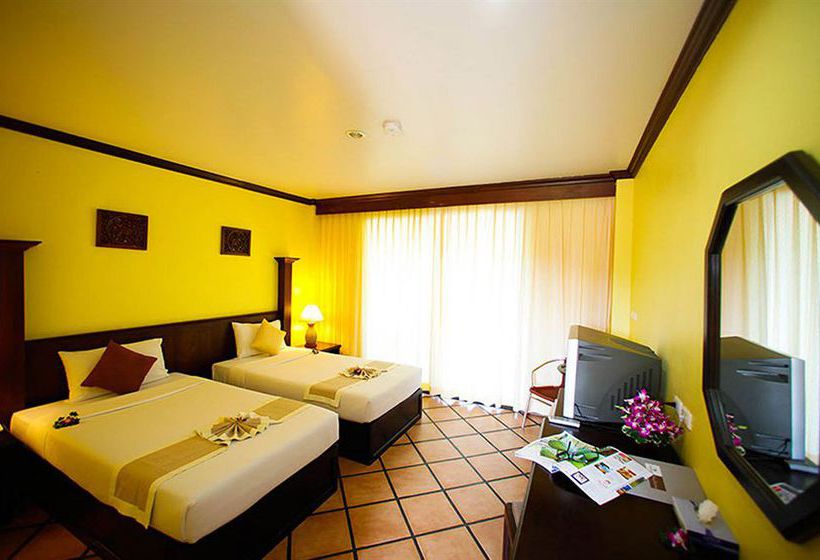 Phuket Island View Hotel 8