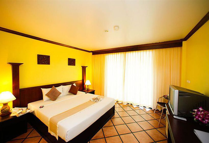 Phuket Island View Hotel 9