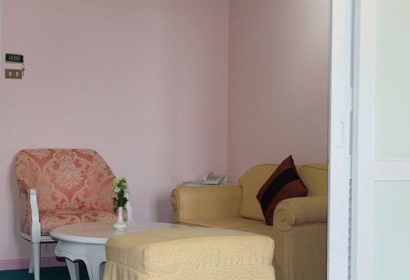 Wang Tai Surat Hotel 18