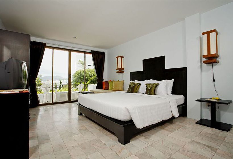 Resort Club Bamboo 12