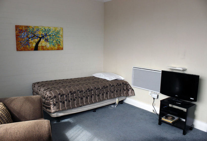 Best Western Colonial Motel 16