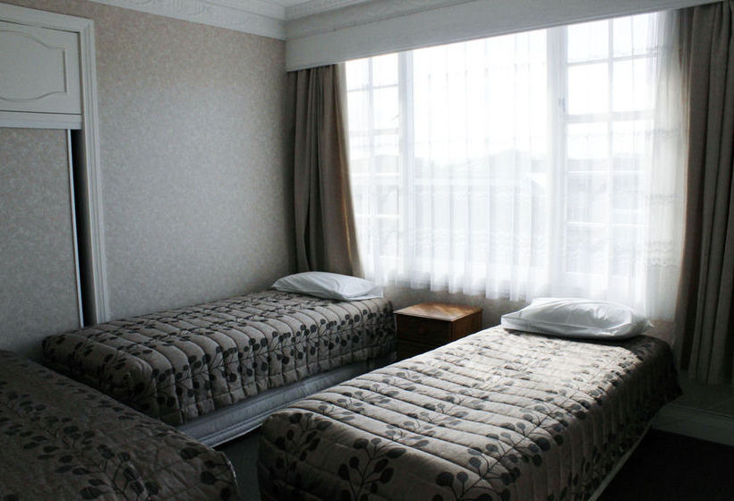 Best Western Colonial Motel 4