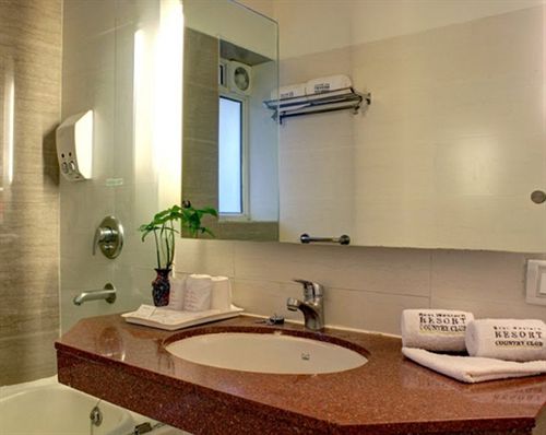 Best Western Resort Country Club 12