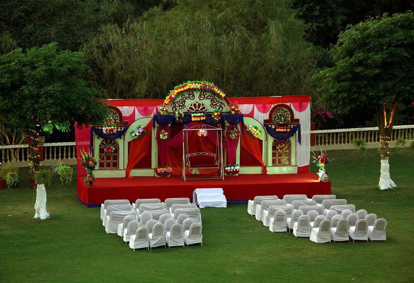 Hotel Clarks Khajuraho Madhya Pradesh