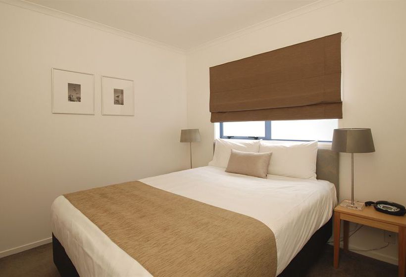 Blue Pacific Quality Apartments 10