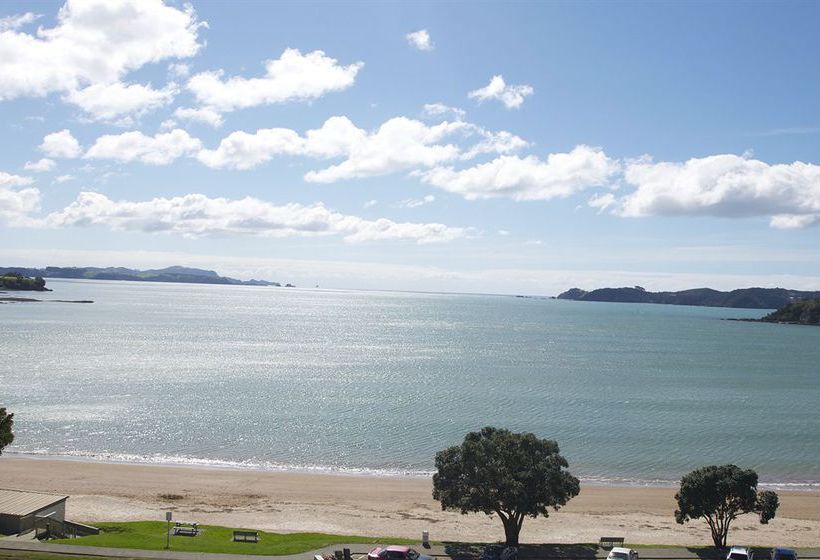 Blue Pacific Quality Apartments 11