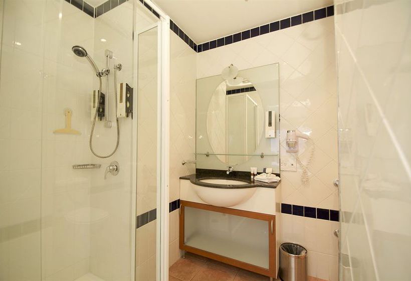 Blue Pacific Quality Apartments 14