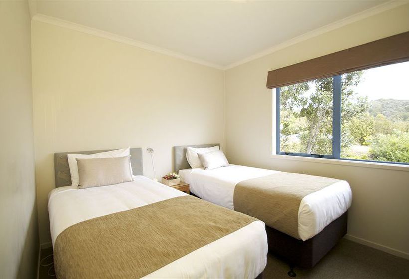 Blue Pacific Quality Apartments 18