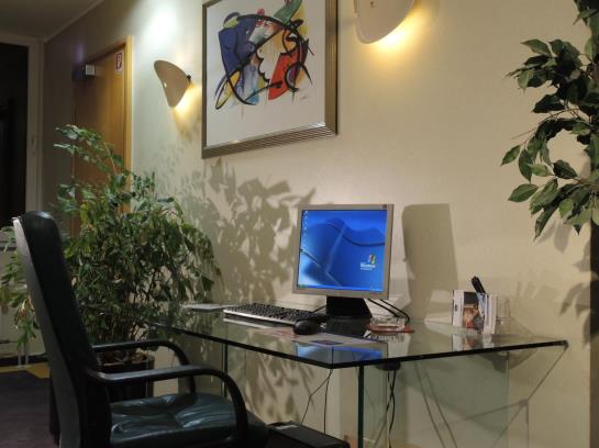 Best Western Hotel Im Forum Muelheim 16