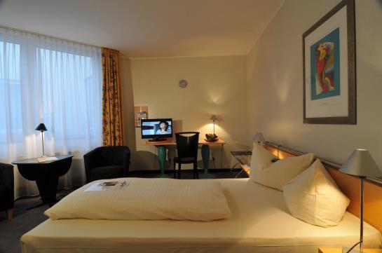 Best Western Hotel Im Forum Muelheim 17