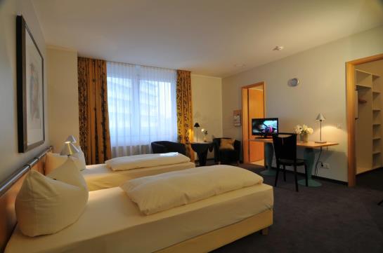 Best Western Hotel Im Forum Muelheim 8