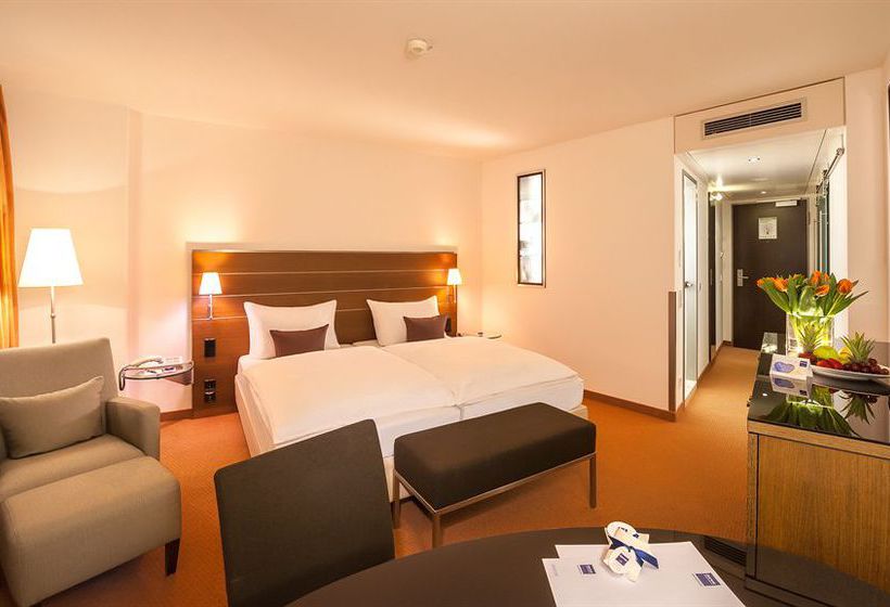 Hotel Dorint An der Kongresshalle 12