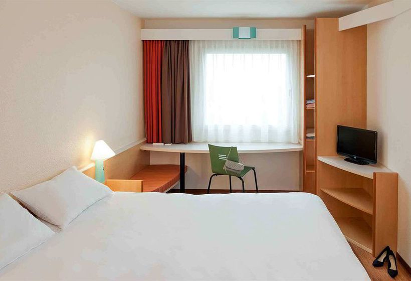 Hotel Ibis Stuttgart City 12