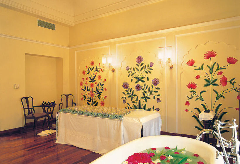 Hotel Oberoi Vanyavilas 19