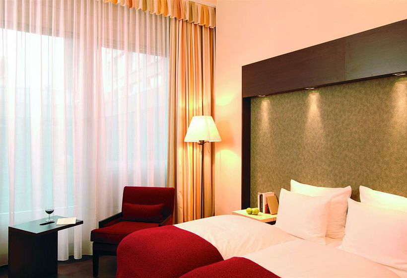 Hotel NH Berlin Friedrichstrasse 15