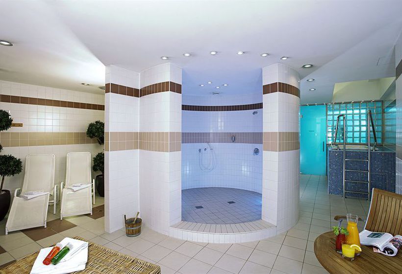 Hotel NH Berlin Friedrichstrasse 17