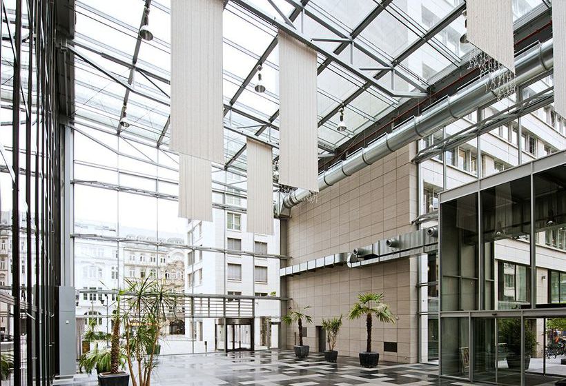 Hotel NH Berlin Friedrichstrasse 3