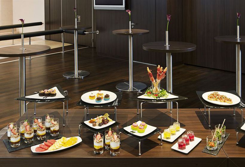 Hotel NH Berlin Friedrichstrasse 8