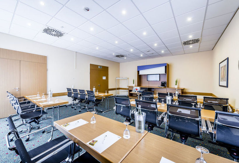 Hotel Holiday Inn Express Dortmund 20