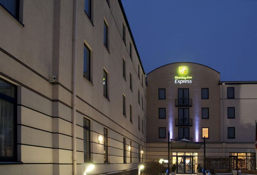 Hotel Holiday Inn Express Dortmund 5