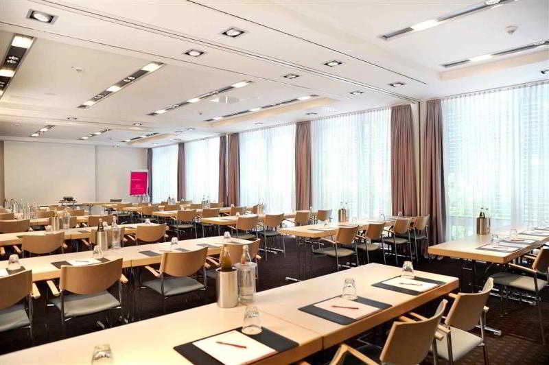 Hotel Mercure Duesseldorf City Nord 17