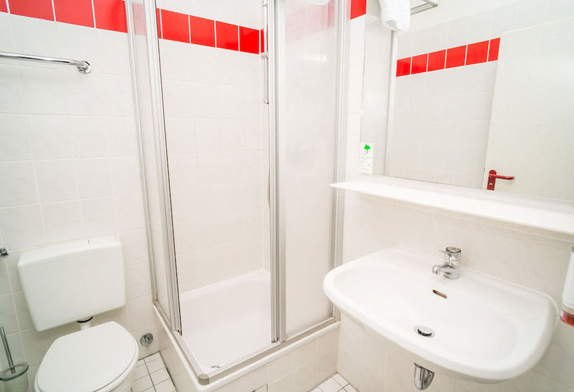 FrankAir Star Hotel Frankfurt Airport 1