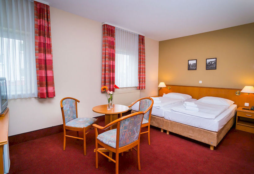 FrankAir Star Hotel Frankfurt Airport 16