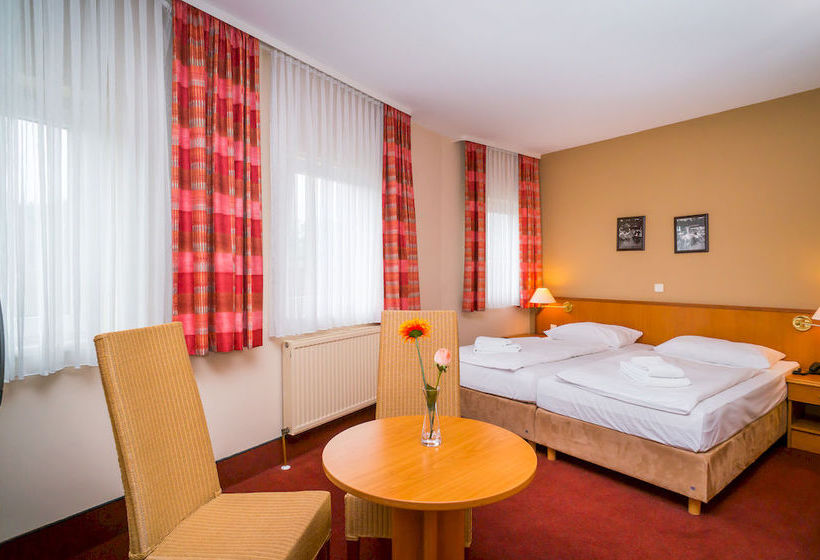 FrankAir Star Hotel Frankfurt Airport 19