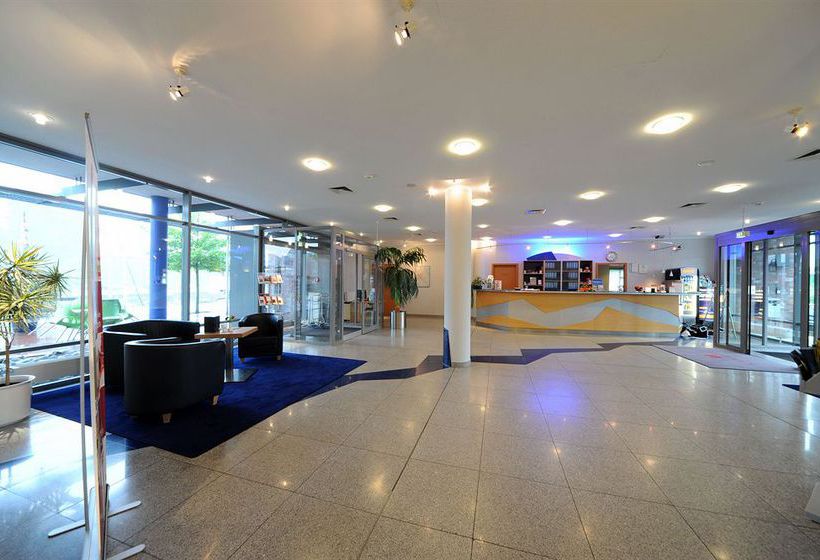 Hotel Ramada Stade 1