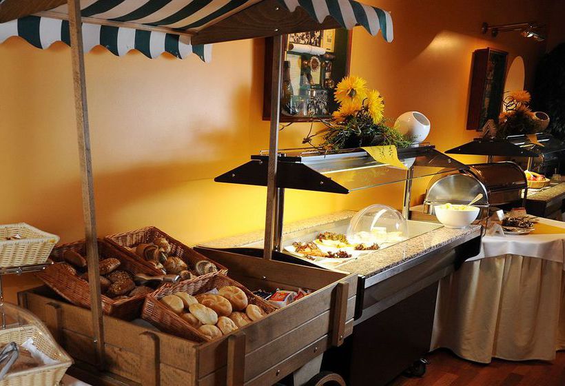 Hotel Ramada Stade 2