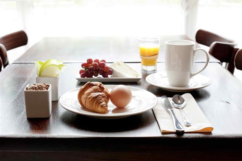 Hotel Ibis Koeln Airport 6