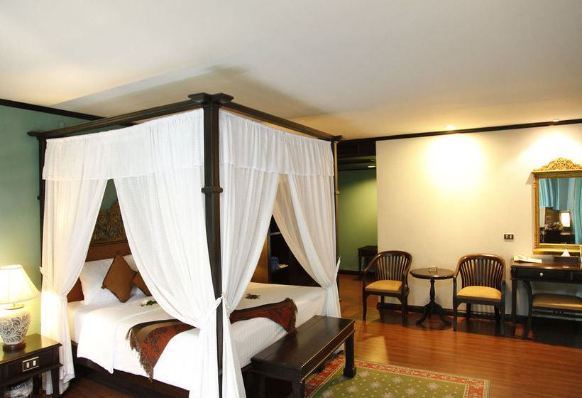 The Fair House Beach Resort & Hotel 12