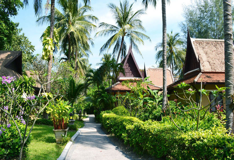 The Fair House Beach Resort & Hotel 8