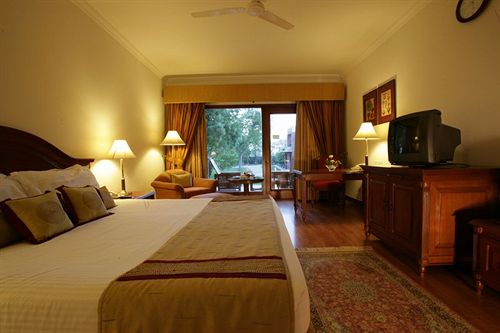 Jaypee Palace Hotel & Convention Centre 11