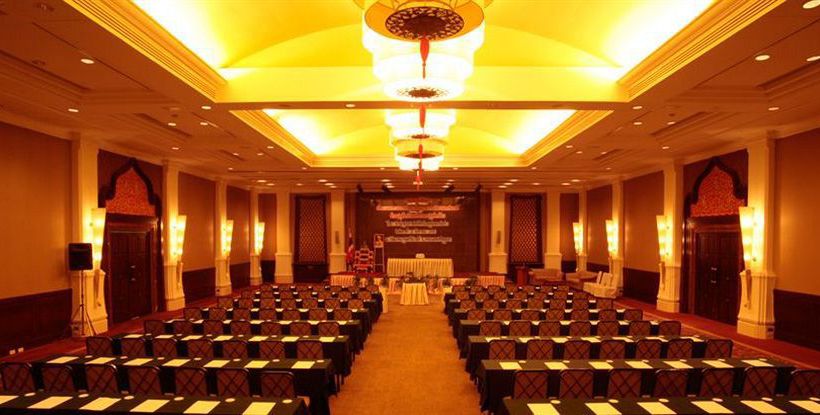 Krungsri River Hotel 8