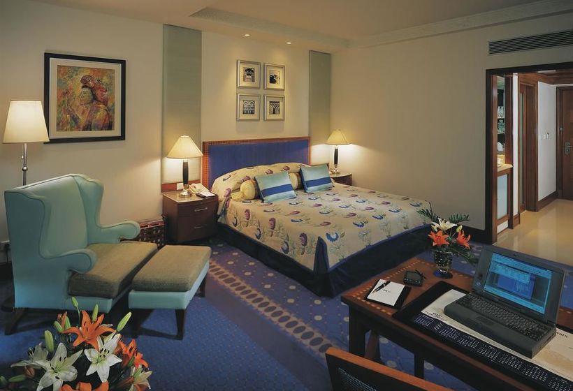 Hotel ITC Maratha 10