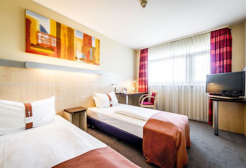 Hotel Holiday Inn Express Cologne Muelheim 11