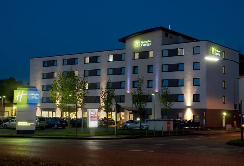 Hotel Holiday Inn Express Cologne Muelheim 8