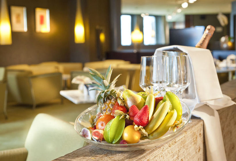 Dorint hotel am Heumarkt 17