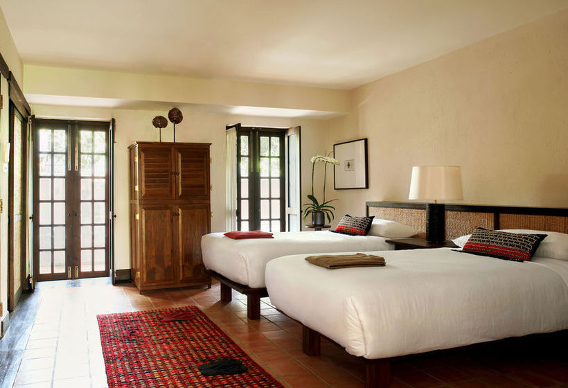 Hotel Tamarind Village 8