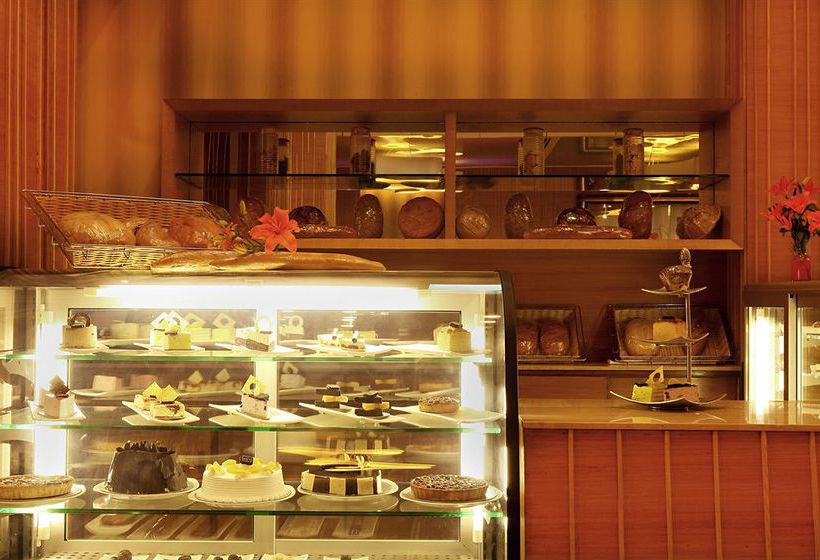 The Metropolitan Hotel New Delhi 15