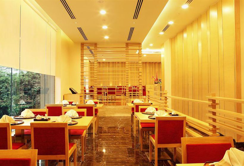 The Metropolitan Hotel New Delhi 8