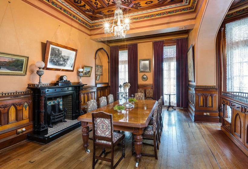 Hotel Larnach Castle Lodge 6